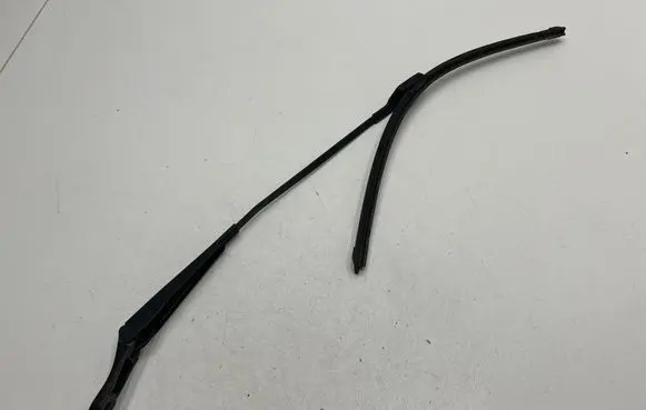 Peugeot 3008 I Windshield/front glass wiper blade 