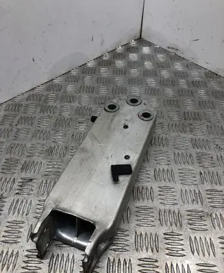 BMW 7 F01 F02 F03 F04 Radiator support slam panel bracket 6924219