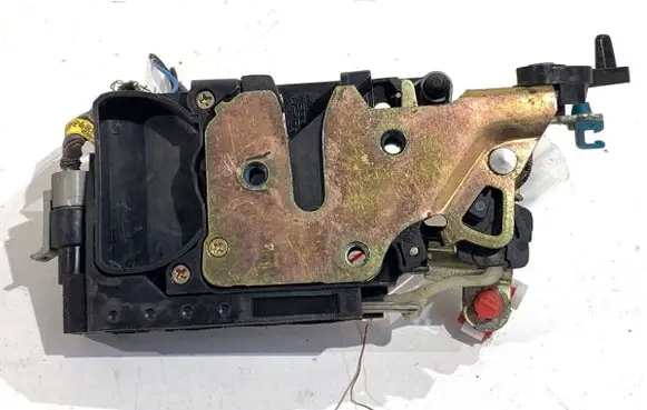 SsangYong Rexton Rear door lock 