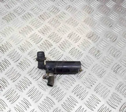 Land Rover Discovery Windscreen/windshield washer pump
