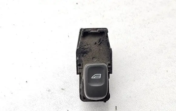 Volvo V70 Electric window control switch 9472275 02W292