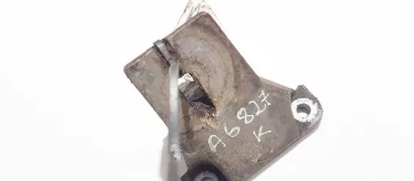 Opel Omega B2 Engine mounting bracket 90539675 gm90539675