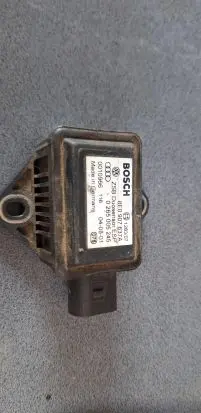 Volkswagen PASSAT B5.5 ESP acceleration yaw rate sensor 0265005245