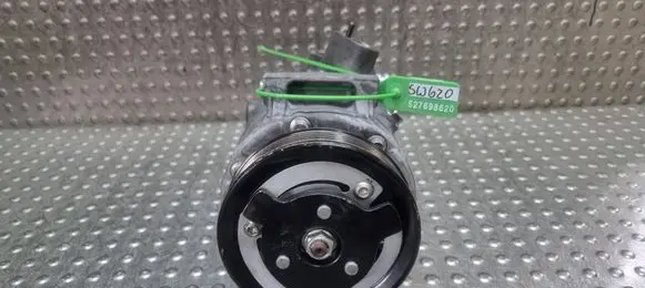Volkswagen Golf VI Air conditioning (A/C) compressor (pump) S27698620 1K0820808B