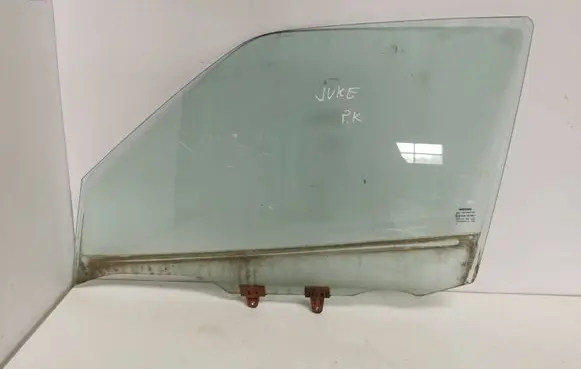 Nissan Juke I F15 Front door window glass four-door 43R007951