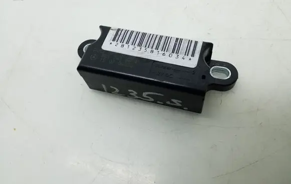 Mercedes-Benz CLS C219 Airbag deployment crash/impact sensor A0038200726