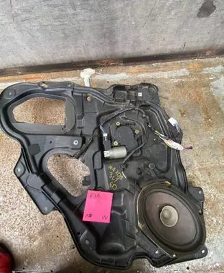 Mazda 3 I Rear door window regulator with motor C22C5858X TN773828