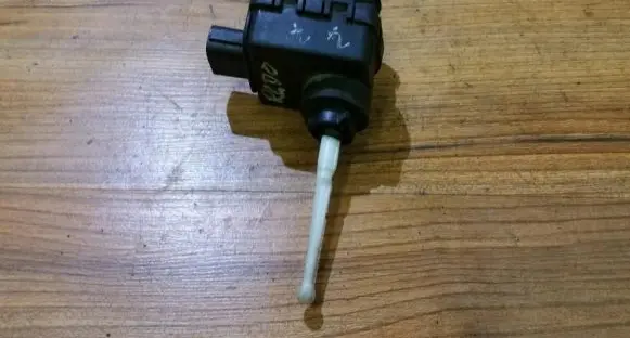 Rover 45 Headlight level adjustment motor 0307852320