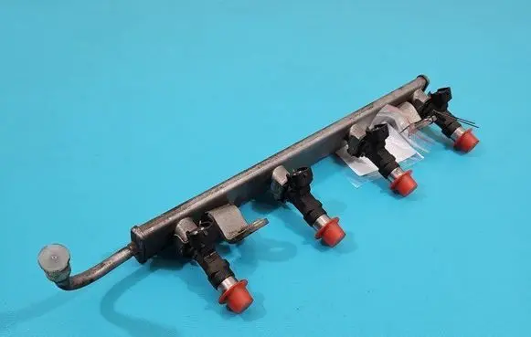 Fuel injector