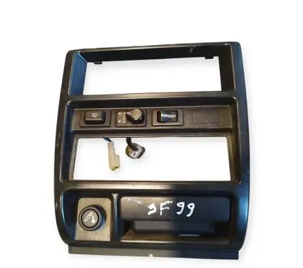 Subaru Forester SF Radio/GPS head unit trim 