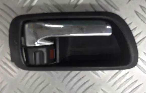 Toyota Corolla Verso E121 Rear door interior handle trim 69205-0F010