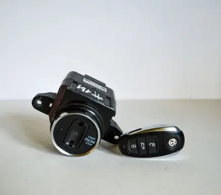 Volkswagen Touareg II Ignition lock 7P6905843B
