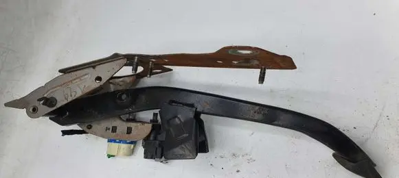 Ford Focus Brake pedal 4M512467AN