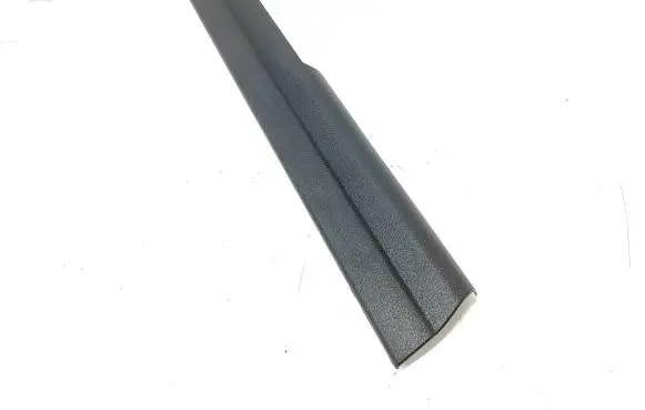 Front sill trim cover
