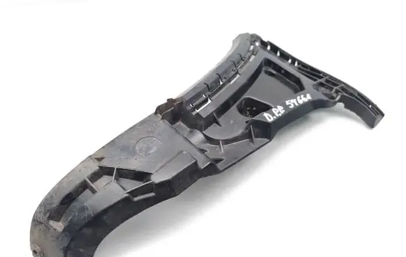 Volvo XC90 Front bumper mounting bracket 30698129