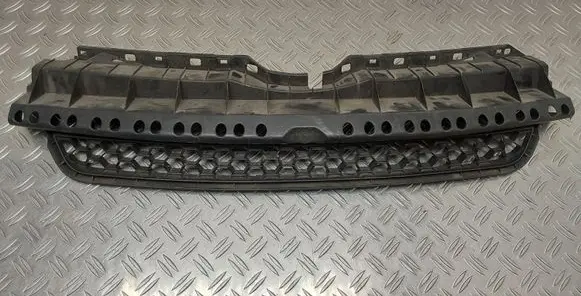 Toyota Urban Cruiser (XP110) Front bumper upper radiator grill 5311152510