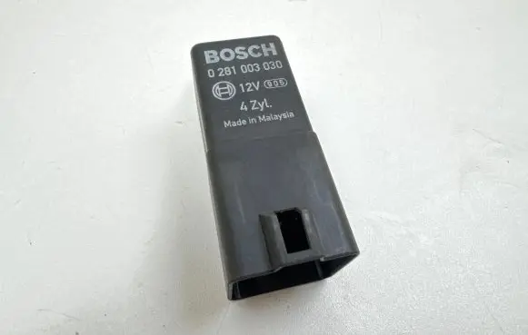 Honda Civic Glow plug pre-heat relay 0281003030