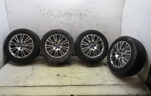 Ford Kuga II R16 alloy rim 