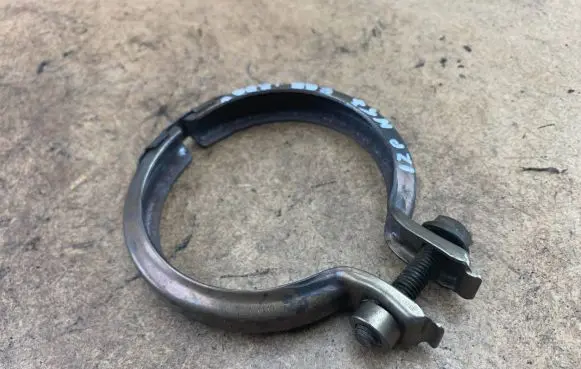 BMW 7 F01 F02 F03 F04 Muffler pipe connector clamp 7804161 11657804161 11658518404