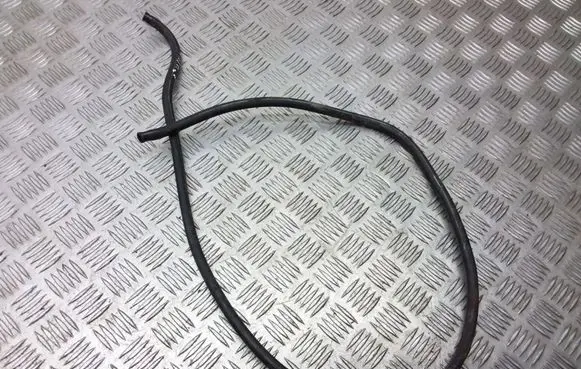 Volvo V70 Engine coolant pipe/hose