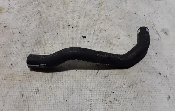 Volvo XC60 Engine coolant pipe/hose 32140019