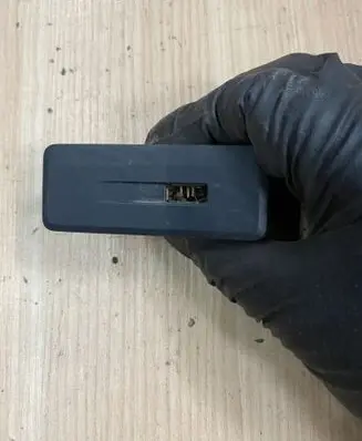 Opel Vivaro USB socket connector 93452333