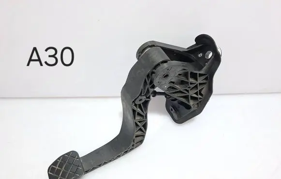 Skoda Rapid (NH) Clutch pedal 6C1721059M 1020200834