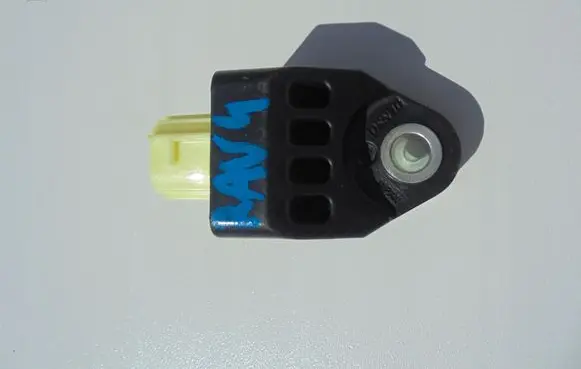 Toyota RAV 4 (XA40) Airbag deployment crash/impact sensor 8983133050