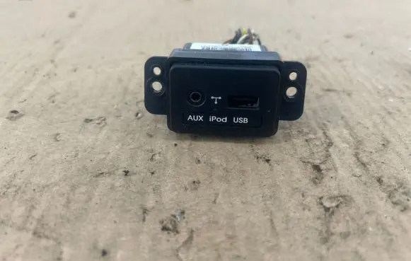 KIA Sorento AUX in-socket connector 961202P00091230 2P000AUU