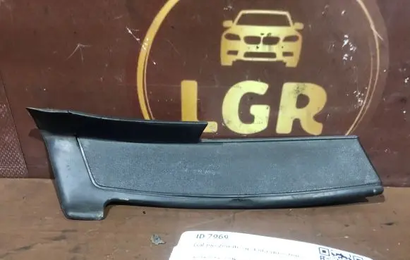 Skoda Octavia Mk2 (1Z) Rear/tail light trim molding 3C5945311B