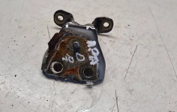 Mercedes-Benz ML W163 Front door lower hinge 