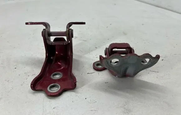 Subaru Forester SK Rear door hinge set 60479SJ010 60479SJ030