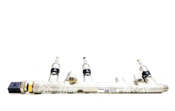 Volkswagen PASSAT B8 Fuel main line pipe 05E133320