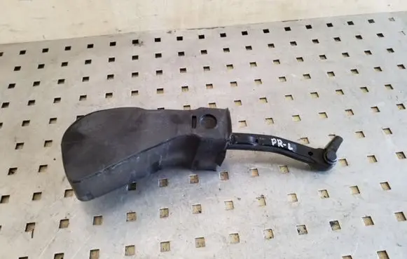 Skoda Superb B6 (3T) Front door check strap stopper