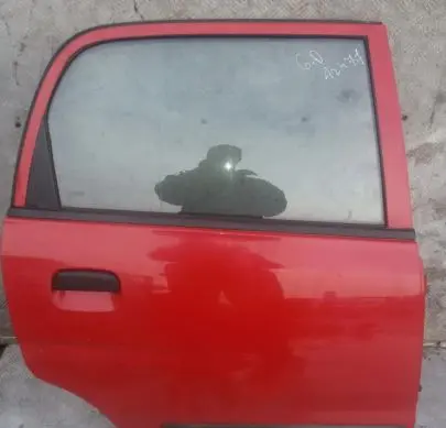 Suzuki Alto Rear door