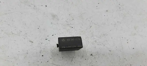 Mercedes-Benz ML W164 Other relay 0025421119