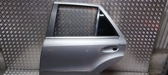 Mercedes-Benz ML W164 Rear door S25145168