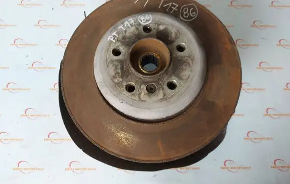 BMW 6 F06 Gran coupe Rear wheel hub spindle/knuckle 6796146