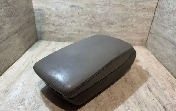 Audi A6 S6 C6 4F Armrest 