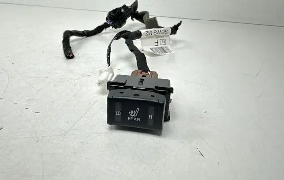 Nissan Leaf II (ZE1) Seat heating switch