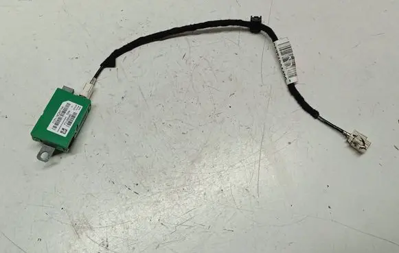 Ford Mondeo MK IV Aerial antenna amplifier 7CP118C847NA P31295460 20101022