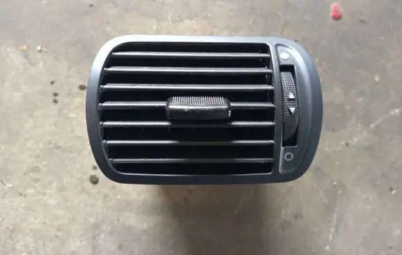 Audi A3 S3 8L Dash center air vent grill 8L0820901