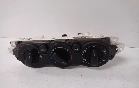 Ford Focus C-MAX Climate control unit 69607003