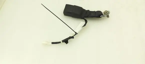 Nissan Pulsar Rear seatbelt buckle 6284224