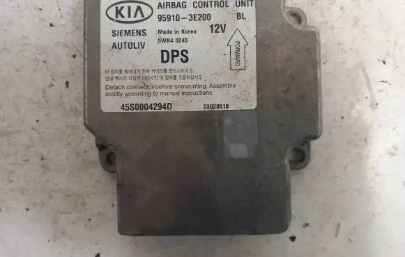 KIA Sorento Airbag control unit/module 959103E200 45S0004294D 5WK43245