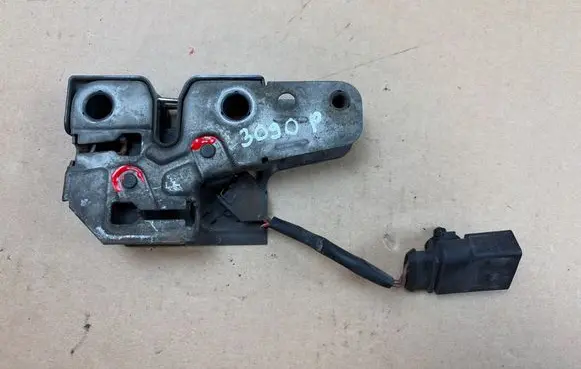 Porsche Cayenne (9PA) Engine bonnet/hood lock/catch