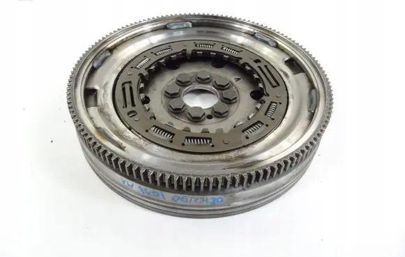 Skoda Octavia Mk4 Dual mass flywheel 05L105266H