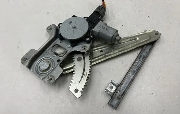 Citroen C-Crosser Rear door window regulator with motor