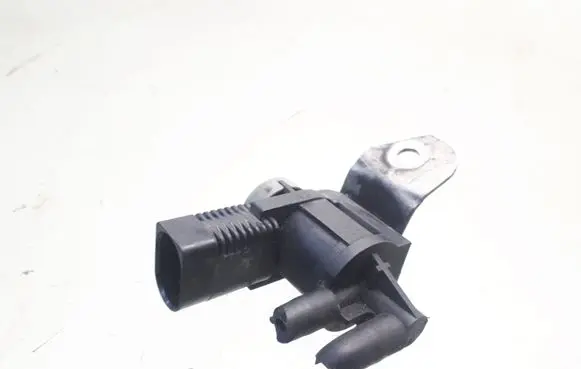 Skoda Octavia Mk2 (1Z) Vacuum valve 1K0906283A