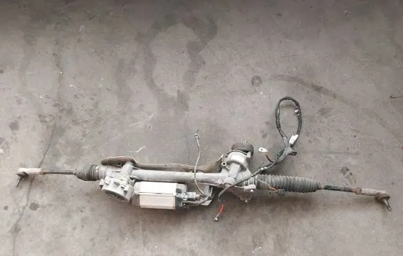 Volkswagen Jetta VI Steering rack 1K0909144J